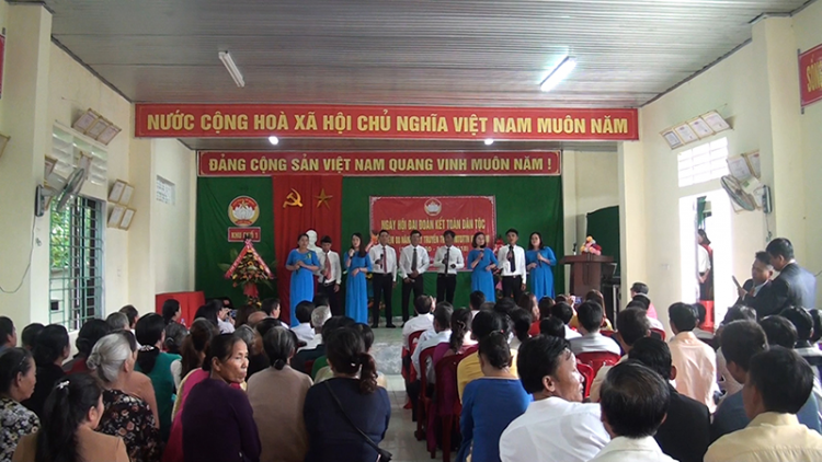 Quảng Trị: Hướng Hoá nắc bhrợ têng bấc bh’rợ t’ngay Đại đoàn kết acoon cóh