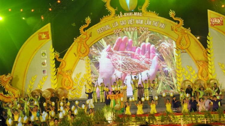 Festival ha roo ch’néh Việt Nam g’lúh 3 nắc ting bhrợ bhr’lậ zr’nắh k’đháp đoọng ha bh’rợ pa bhrợ