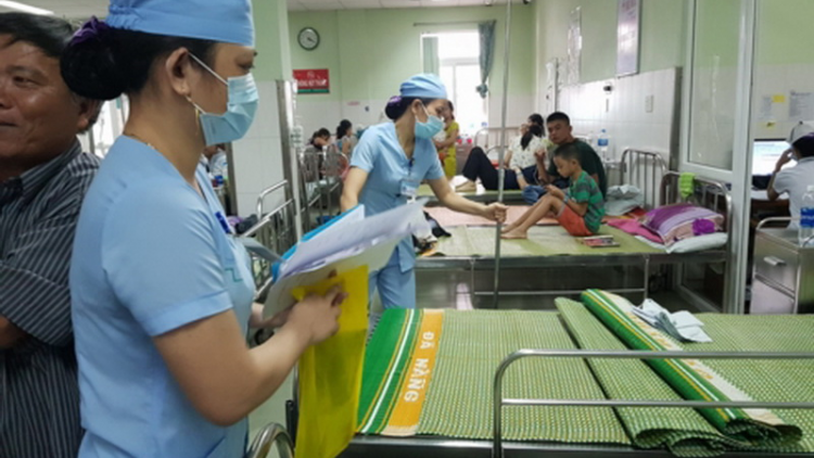 Miền Trung: dưr váih k’rơ pr’lúh cr’ay k’hir plóh a’ham