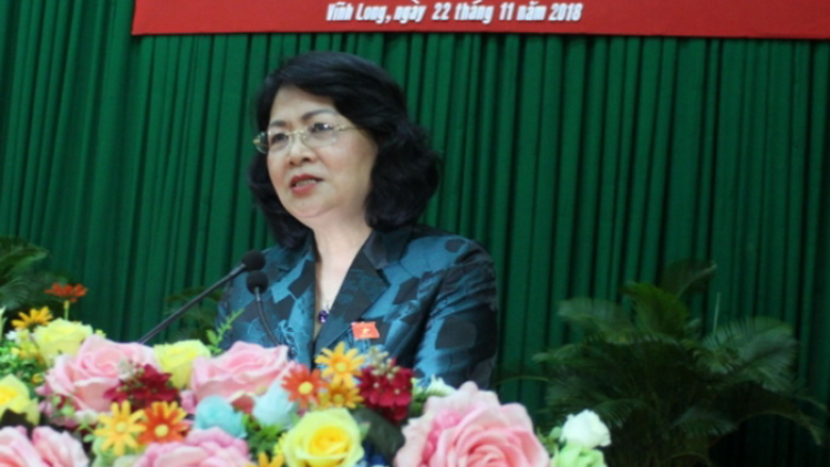 Phó Chủ tịch k’tiếc k’ruung Đặng Thị Ngọc Thịnh cher đoọng 50 đhr’nong đong liêm loom đhị Vĩnh Long