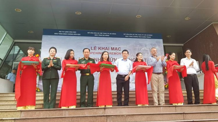 Triển lãm “ Dưr ma mông cớ đợ đhăm k’tiếc lấh chêệt”