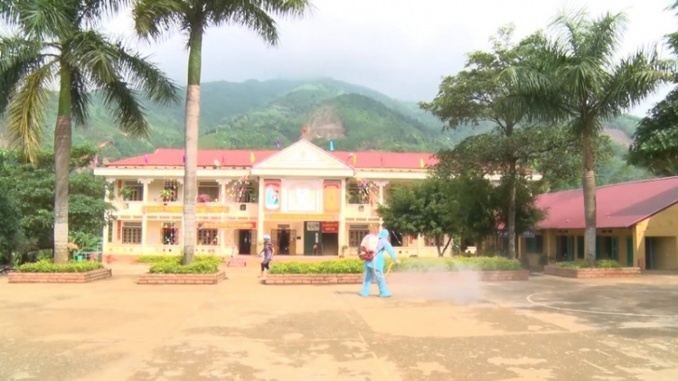 Lào Cai: Zâl cha groong pr’lúh cr’ăy pa próc dưr váih cóh trường học