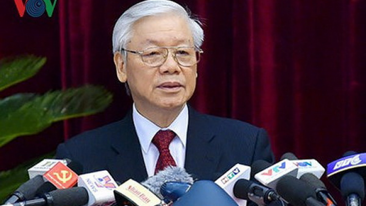 Tổng Bí thư đh’rứah lâng nắc k’đhơợng bhrợ Chủ tịch k’tiếc k’ruung crêê mị n’đắh bh’rợ đối nội, đối ngoại