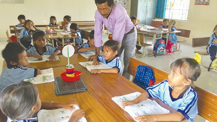 Bình Thuận t’bhlâng pa choom đoọng p’rá Việt ha học sinh acoon cóh