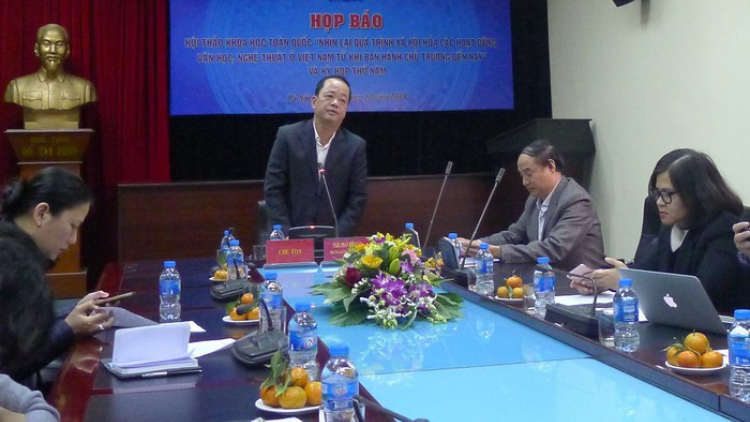 Hội thảo prang k’tiếc: “ Lêy cớ cr’chăl xã hội hóa apêê bh’rợ văn học, nghệ thuật cóh Việt Nam tơợ bêl xrắ bhrợ chủ trương tước nâu câi”