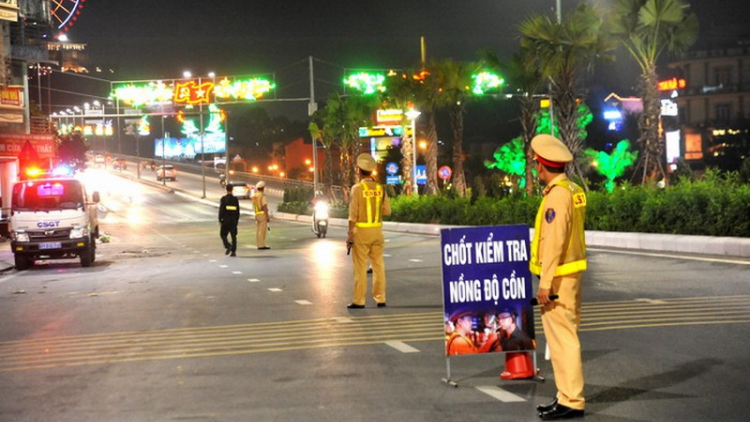 C’bhúh cảnh sát c’lâng c’tốch prang k’tiếc k’ruung toom coọp lấh 27 r’bhâu apêê bhrợ cắh liêm crêê đắh nồng độ cồn