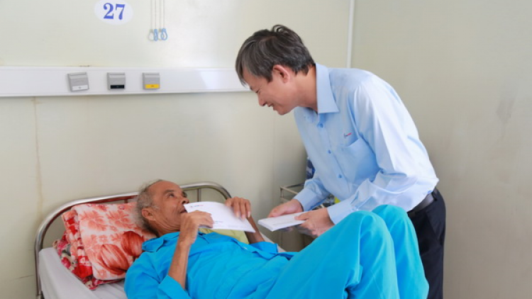 Tổng Công ty Điện lực miền Trung: Cher đoọng 250 ức đồng đoọng ha ma nuýh ca ay ung thư xoọc ặt pa dứah đhị Bệnh viện Ung bứơu Đà Nẵng