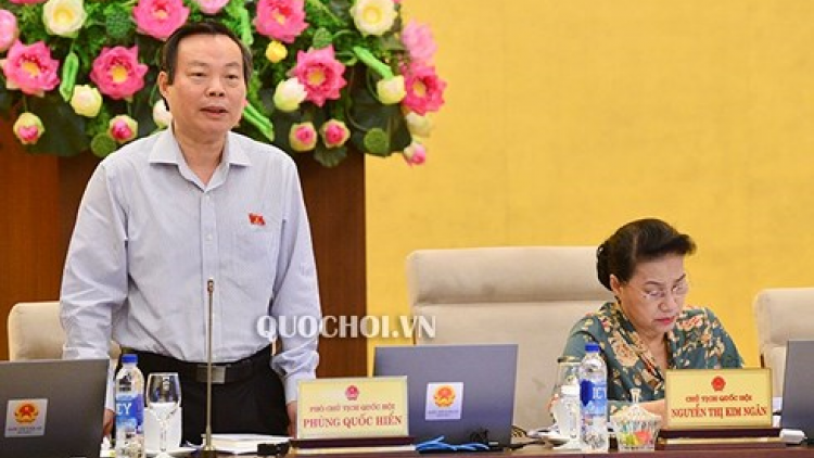 Ủy ban Thường vụ Quốc hội đoọng boóp p’rá ooy đhr’năng xơợng đươi Hiến pháp, Luật, Nghị quyết
