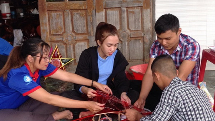 Đắk Lắk: Bh’rợ liêm pr’hay đoọng ha p’niên k’tứi đha lum Trung thu