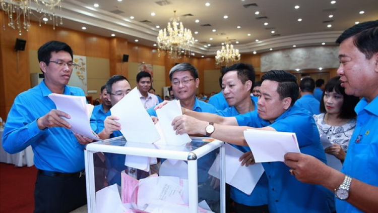Ra diu đâu ta bhrợ Đại hội Công đoàn Việt Nam g’lúh 12
