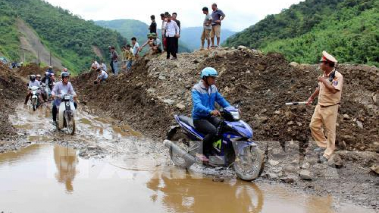 Điện Biên: Rau bil hư lấh 4,6 tỷ đồng tu crêê tước âng đhí boo túh bhlong