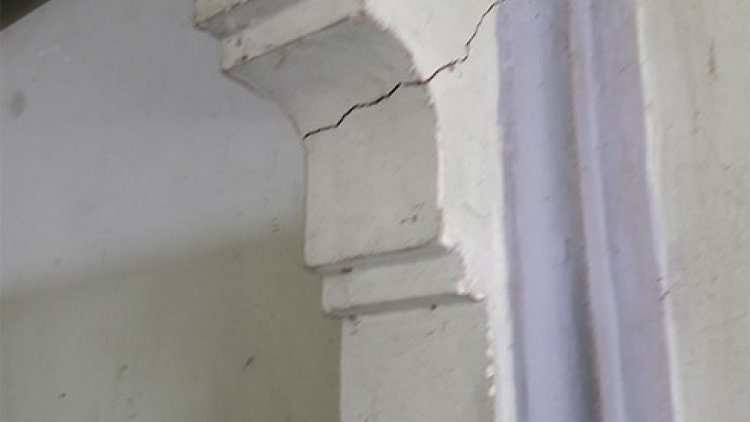 Bhrợ têng c’lâng lướt đấh bhrợ cr’đoóh đông đhanuôr, k’zệt pr’loọng cắh bơơn ta chroót đoọng zên