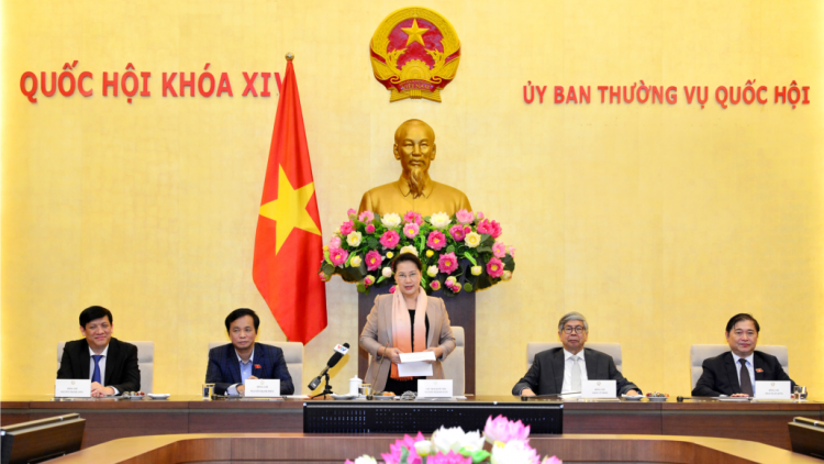 Chủ tịch Quốc hội tr’lưm lâng apêê pa bhriêl khoa học lâng công nghệ chr’nắp