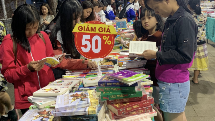 Gia Lai bhrợ têng hội sách 2019