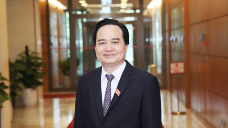 Bộ trưởng Phùng Xuân Nhạ: T’bhlâng đơơng pa glúh lơi đhị ngành cán bộ bhrợ ch’chơơr điểm thi
