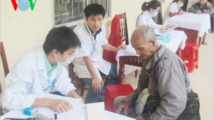 Bộ Y tế pa đớp 24 bác sĩ dzợ đha đhâm c’mâr ha pêê chr’val đha rựt
