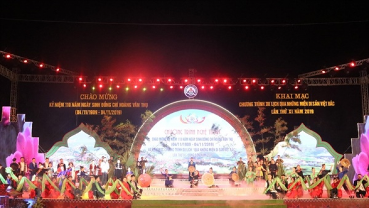 Bấc bh’rợ tr’nêng coh bh’rợ du lịch “z’lâh apêê zr’l’ụ c’kir Việt Bắc” 2019