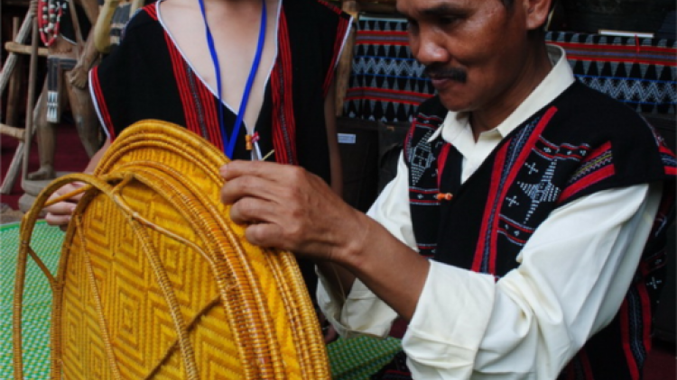 Bhling Bai zư lêy bh’rợ taanh a pậ