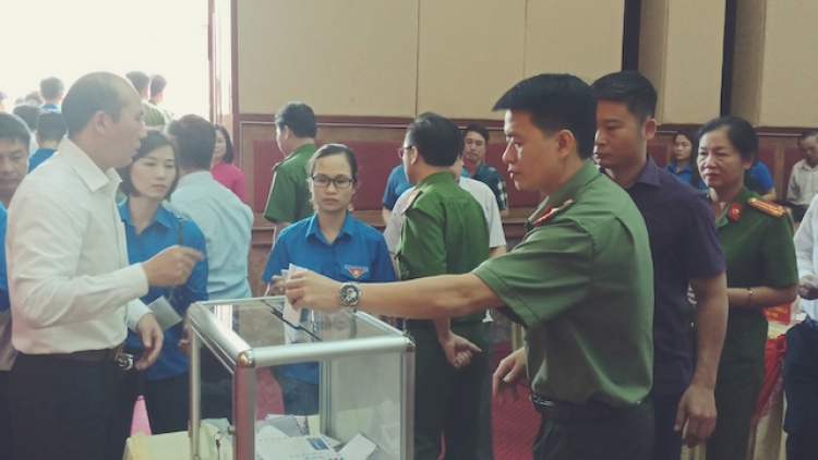 Hà Giang k’dua chroi k’rong zên bhrợ têng đong ặt đoọng ha ma nuyh k’đhap đha rựt đhị chr’val k’noong k’tiếc
