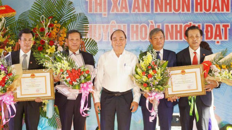 Bình Định: 2 đơn vị cấp chr’hoong bơơn chuẩn vel bhươl t’mêê