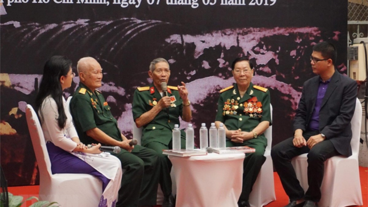 TP.HCM: Triển lãm lâng zâp bh’rợ văn hoá hay k’noọ 65 c’moo Chiến thắng Điện Biên Phủ