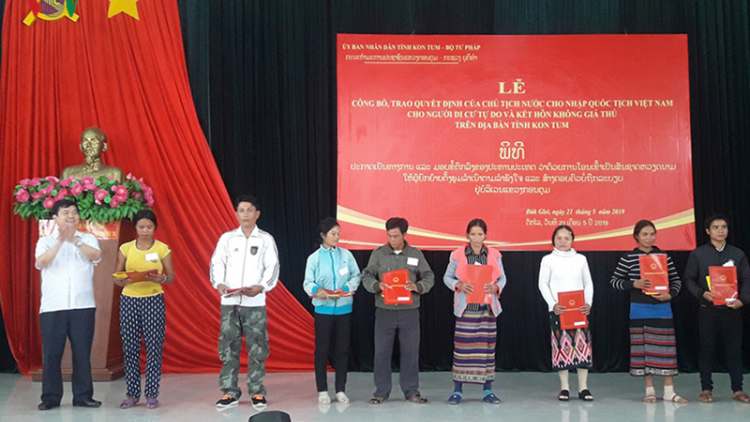 Pazao quyết định moót quốc tịch Việt Nam đoọng ha 38 manứih cóh tỉnh Kon Tum