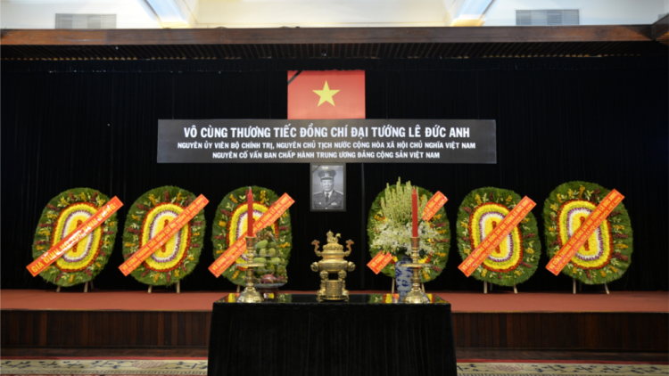 Tiền Giang: Cán bộ lâng đhanuôr pa bhlâng hay chơợ bêl ahay nắc Chủ tịch k’tiếc k’ruung Lê Đức Anh