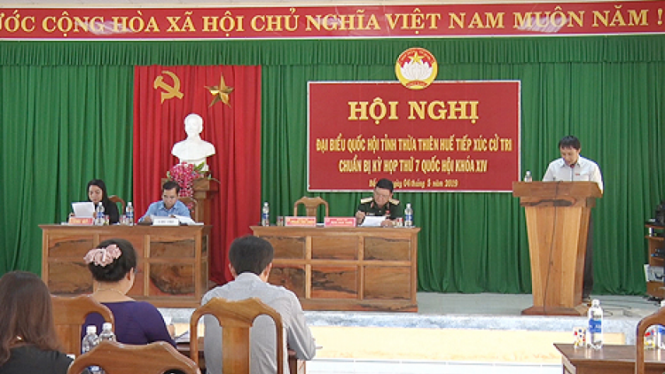 C’bhúh đại biểu Quốc hội tỉnh Thừa Thiên Huế prá xay lâng đhanuôr đhị chr’hoong A Lưới