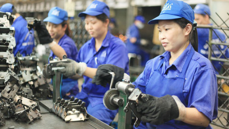 Dự thảo Bộ luật Lao động bhr’lậ: Dzợ bấc boọp p’rá xay moon lalay cơnh ooy đắh c’moo đhêy hưu
