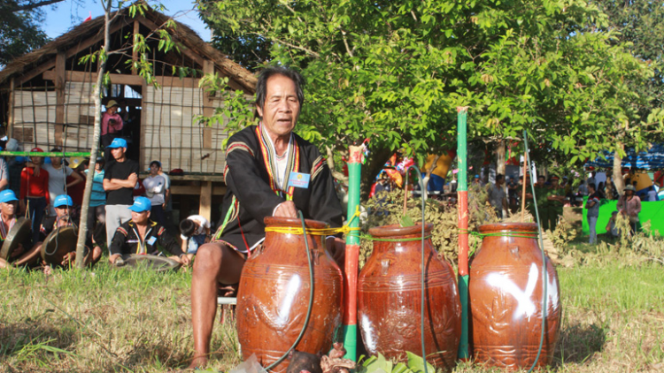 Phú Yên: Zư lêy lâng pa dưr văn hoá truyền thống âng đhanuôr Ê Đê