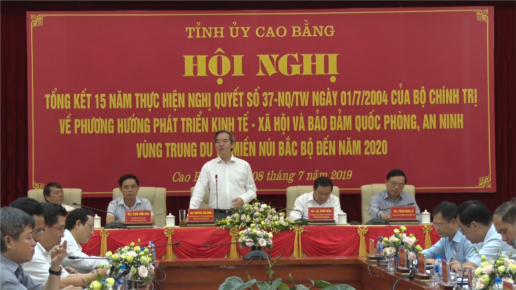 Hội nghị pazưm pr’lứch 15 c’moo bhrợ têng Nghị quyết 37 đhị Cao Bằng