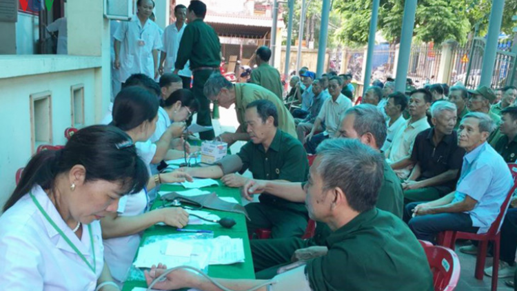 Lang p’niên Đà Nẵng bấc bh’rợ hay tước, zúp zooi apêê pr’loọng đong chính sách