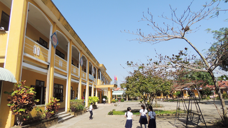 Quảng Nam: C’moo học t’mêê, k’rang ta bhúch giáo viên