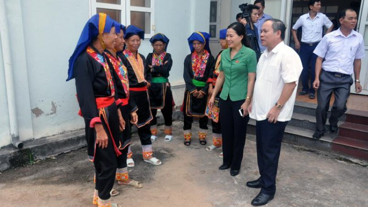 Quảng Bình bồi dưỡng c’năl bh’rợ acoon cóh lâng p’rá acoon cóh đoọng ha cán bộ, công chức