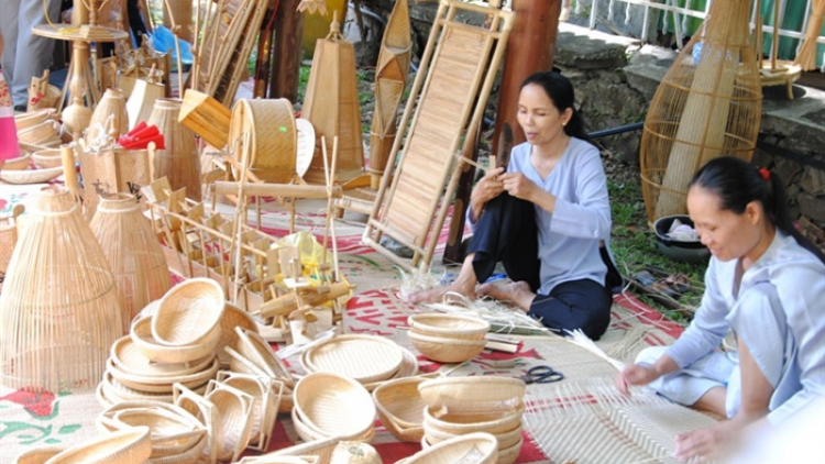 Festival bh’rợ tr’nêng truyền thống Huế 2019: Rau chr’nắp pr’hay âng bh’rợ Việt Nam
