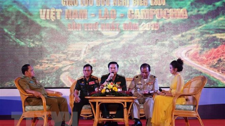 Giao lưu zr’ziêng c’noong k’tiếc Việt Nam – Campuchia lâng pr’đớc: Zazum muy k’ruung Mekong
