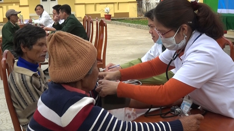 Khám, đoọng z’nươu k’gooh ha k’nặ 700 đhanuôr coh c’noong Quảng Trị