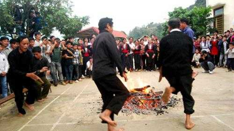 Bhiệc bhan Pút tồng âng đhanuôr Dao Đỏ t’mót ooy t’nooi c’cir văn hoá phi vật thể âng k’tiếc k’ruung