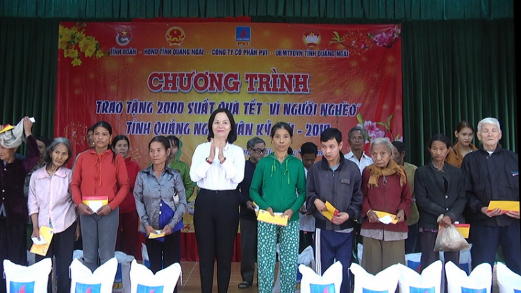 Quảng Ngãi pay đoọng ch’nêếh ha đha nuôr da ding ca coong cha Tết