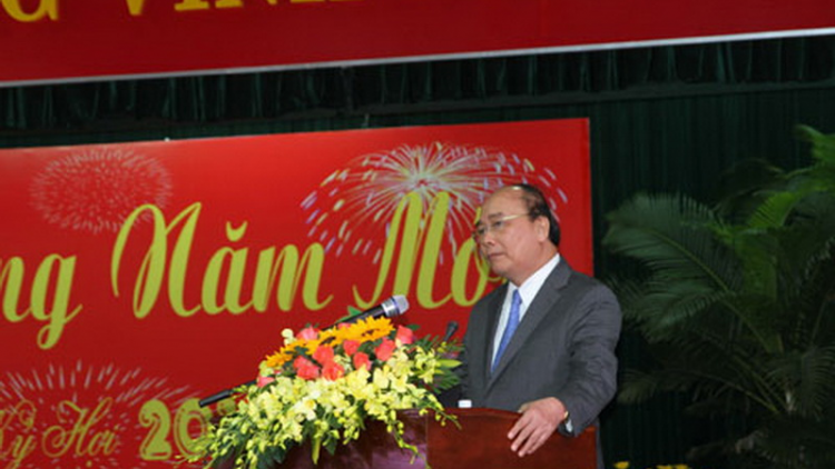 Thủ tướng chúc Tết t’coóh xa nay, apêê bêl ahay nắc t’coóh xa nay apêê tỉnh miền Trung