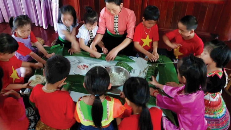 Điện Biên: Zúp zooi p’niên k’tứi manuýh acoon cóh nắc choom prá xay lâng p’rá Việt
