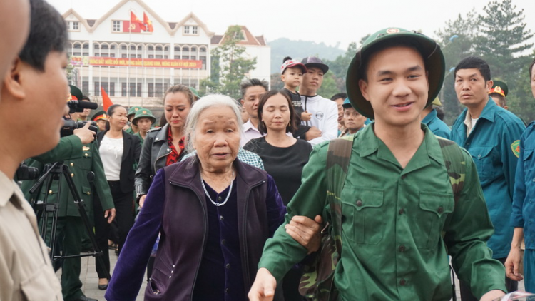 R’rộ r’răm bhiệc pazao quân đhị Lào Cai-Sơn La