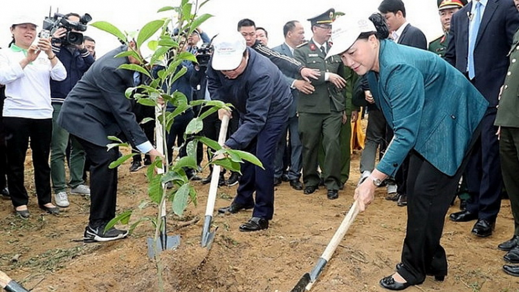Chủ tịch Quốc hội pấh g’lúh t’đang moon xơợng bhrợ Tết choh n’loong đhị Hòa Bình