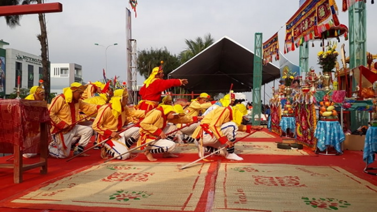 Bh’rợ bhiệc bhan bhuốih axiu đhị thành phố Đà Nẵng vêy ta xay moon nắc c’cir Văn hoá phi vật thể âng k’tiếc k’ruung