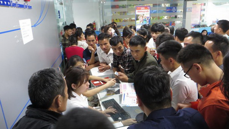 Nghệ An: Pa bhlâng bấc manuýh đơơng âng p’niên tước tiêm Vắc xin 6 cóh 1