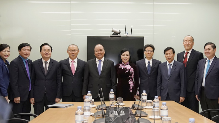 Thủ tướng Chính phủ Nguyễn Xuân Phúc ta đang moon xay bhrợ xa nay bh’rợ c’rơ Việt Nam