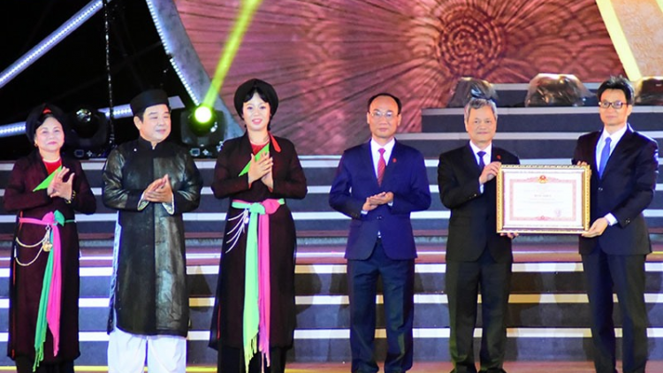 Bhiệc bhan hơnh déh 10 c’moo Pr’hat Quan họ Bắc Ninh bơơn UNESCO xay moon nắc C’kir văn hóa phi vật thể pa cắh mặt đoọng ha coon ma nưíh