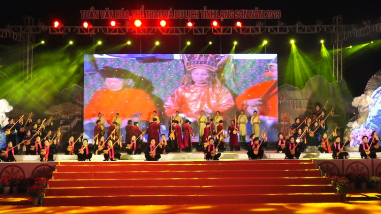 Lạng Sơn: Tơợp bhrợ apêê t’ngay Văn hóa Thể thao lâng Du lịch 2019