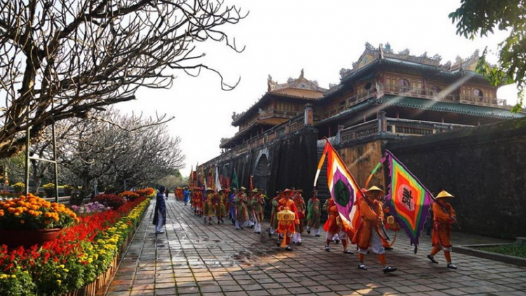 T’bhlâng bhrợ k’rơ bh’rợ pa têết đh’rứah, pa dưr pa đơớh bh’rợ du lịch âng Miền Trung lâng Tây Nguyên