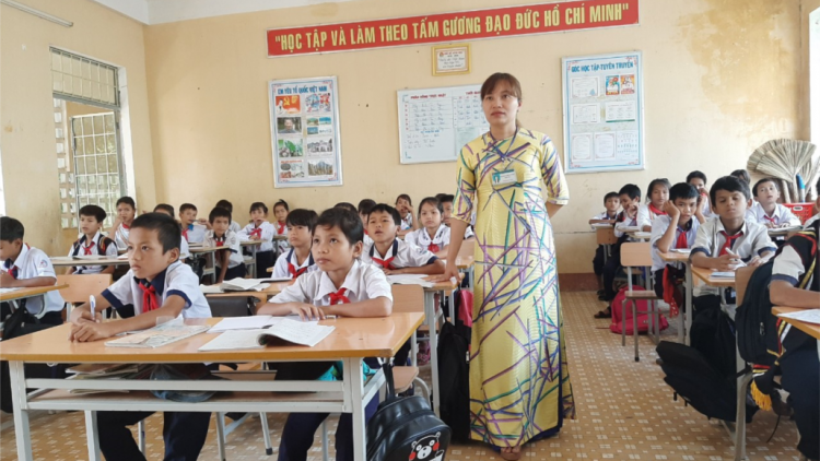 Ma nưih đơơng âng cr'liêng chữ coh da ding ca coong